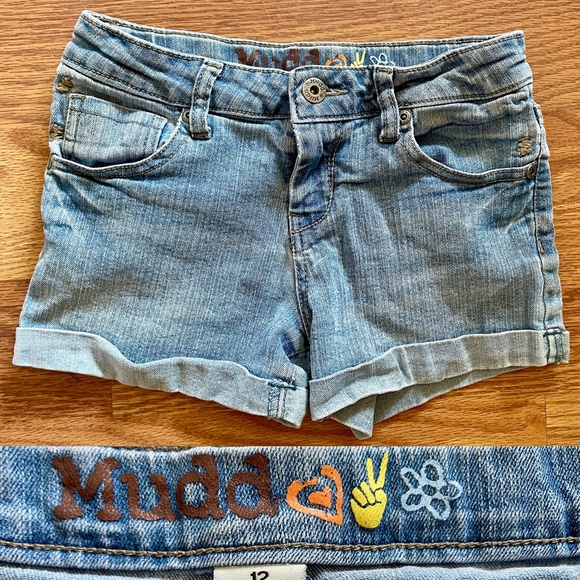 MUDD Vintage Y2K Cuffed Cutoff Style Denim JEAN SHORTS Girls Size 12 - Picture 4 of 8